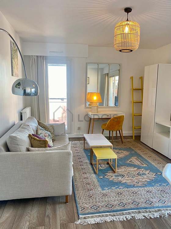 Rental Apartment Bedroom With Terrace Elevator And Concierge Paris