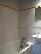 Apartment Paris 10° - Bathroom