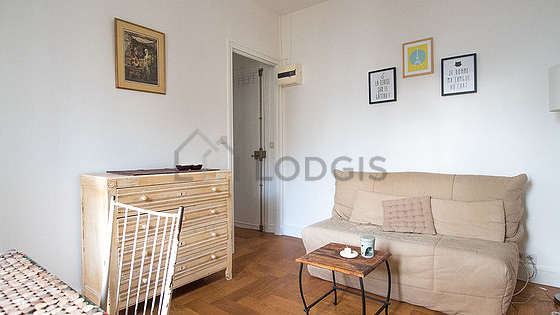 Vanves (92170) | Monthly furnished rental: 1 bedroom apartment, 32 m²
