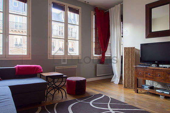 Rental apartment 1 bedroom with elevator Paris 1° (Rue De La ...
