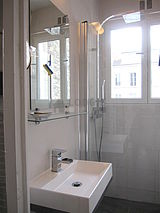 Apartment Paris 10° - Bathroom