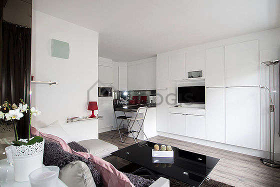 Rental apartment 1 bedroom with elevator Paris 11 Rue Br guet