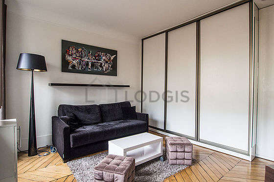 Rental studio with elevator Paris 17° (Avenue Mac-Mahon) | 27 m² Ternes