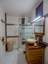 Apartment Paris 20° - Bathroom