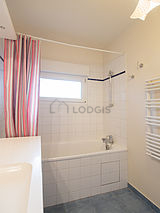 Apartment Courbevoie - Bathroom