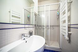 Appartement Paris 1° - Salle de bain