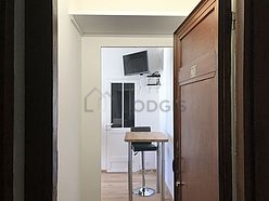 Appartement Paris 18° - entrée