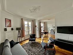 Apartamento Paris 20° - Salaõ