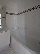 Apartment Boulogne-Billancourt - Bathroom