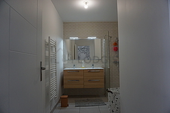 Apartment Lyon 8° - Bathroom