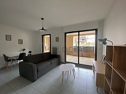 Apartment Pont de l'Arc - Living room