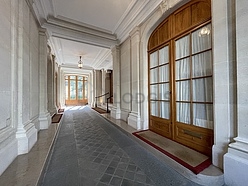 Appartement Paris 16° - entrée