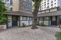 Maison individuelle Paris 16° - entrée