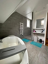 House ESSONNE - Bathroom