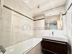 Apartment Boulogne-Billancourt - Bathroom