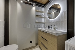 Apartment Val de marne - Bathroom